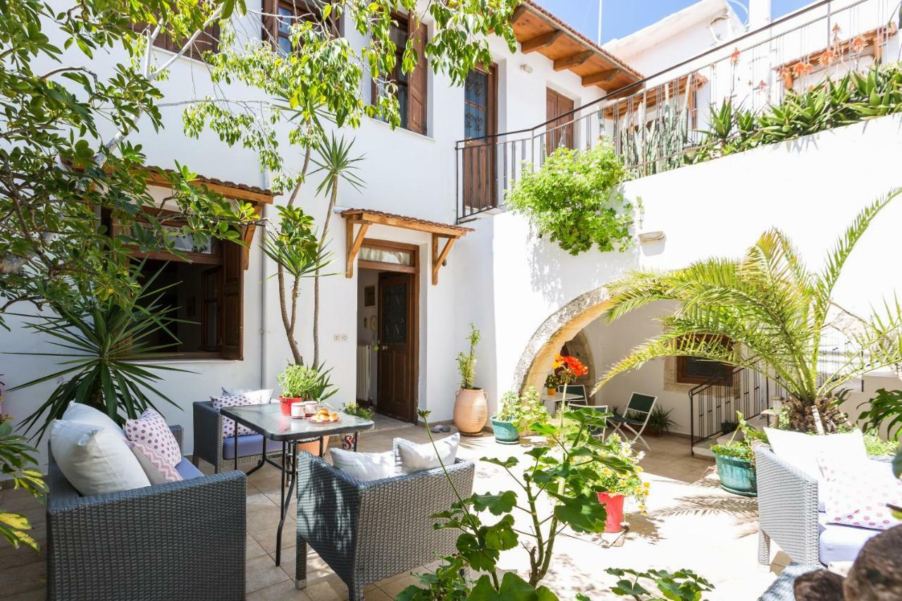 Lilys Apartments Rethymno Exteriör bild